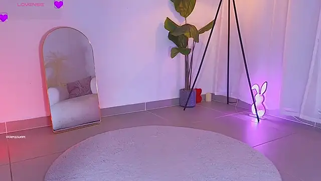 violetssweet online show from January 13, 1:00 am