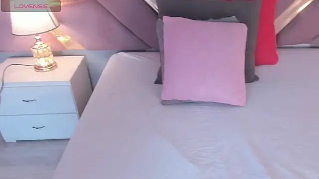 ChloeLaurentt online show from November 8, 4:50 am