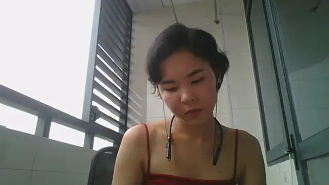 JennyCarpenter online show from October 4, 12:05 am