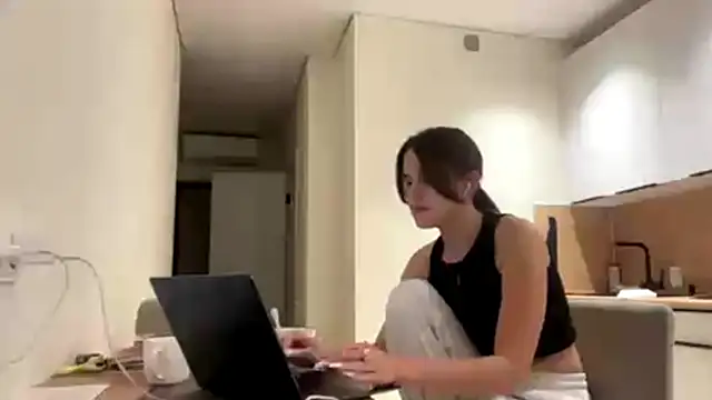 Snapshot of FavorLeila chatting on September 29, 2:55 pm FavorLeila online show from September 29, 2:55 pm