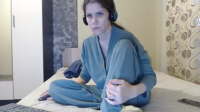 Snapshot of AdeleInfinity chatting on October 7, 12:53 pm AdeleInfinity online show from October 7, 12:53 pm