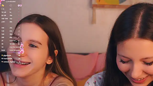 GabrielleLynchard online show from November 14, 7:58 pm