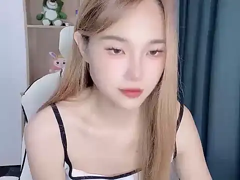 Snapshot of W-Sunflower chatting on October 5, 2:22 pm W-Sunflower online show from October 5, 2:22 pm