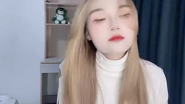 Snapshot of W-Sunflower chatting on October 14, 5:43 am W-Sunflower online show from October 14, 5:43 am