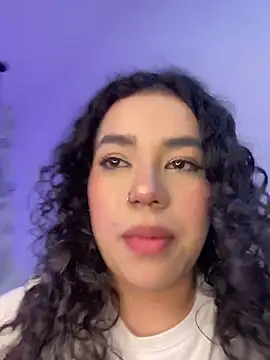 krisstenSantos online show from October 10, 2:33 pm