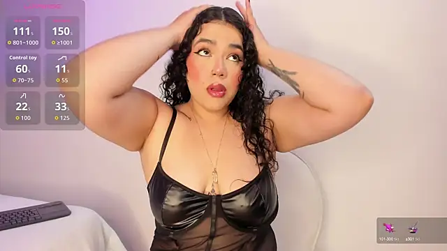 krisstenSantos online show from September 25, 12:37 pm