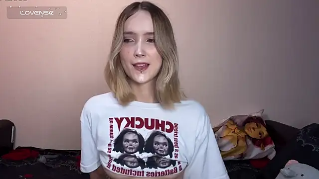 Snapshot of SoftcoreAlly chatting on October 21, 2:10 pm SoftcoreAlly online show from October 21, 2:10 pm