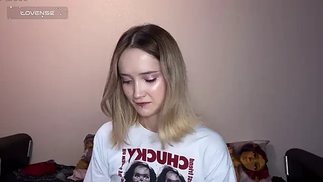 Snapshot of SoftcoreAlly chatting on October 14, 4:09 pm SoftcoreAlly online show from October 14, 4:09 pm