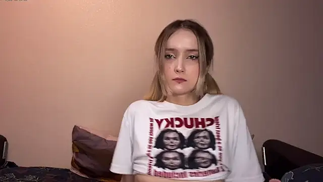 Snapshot of SoftcoreAlly chatting on October 9, 5:17 pm SoftcoreAlly online show from October 9, 5:17 pm