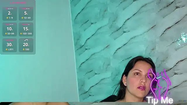 Daniwhatson online show from December 19, 5:21 am