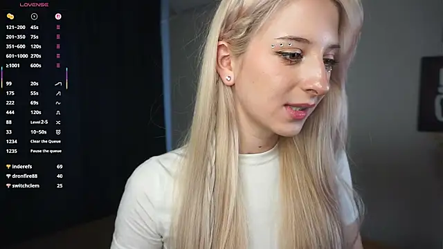 FridaAaberg online show from September 23, 8:01 am