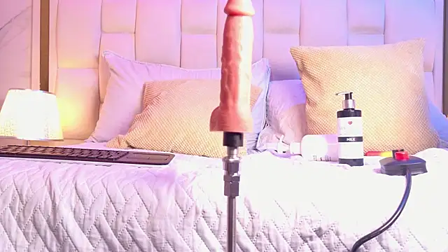 paulina cano online show from February 25, 7:34 pm