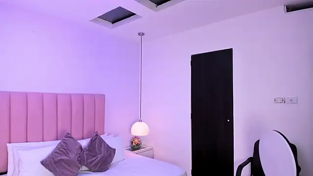 Amy Ferreira online show from October 3, 3:11 am