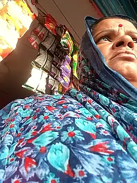 Snapshot of Sh_kiyara chatting on September 21, 1:37 am Sh kiyara online show from September 21, 1:37 am