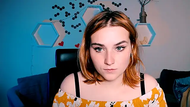 casey meow  online show from October 17, 5:32 am