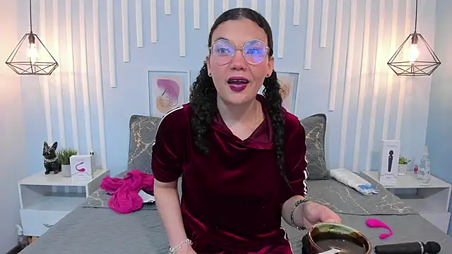 Snapshot of SweetStarr_ chatting on October 22, 12:54 pm SweetStarr online show from October 22, 12:54 pm