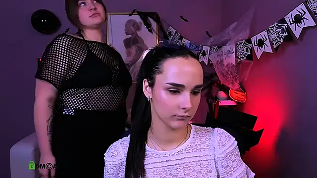 Snapshot of ariana_ross7 chatting on October 23, 7:09 pm ariana ross7 online show from October 23, 7:09 pm