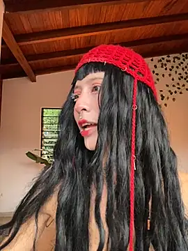 Nymphel1Moth online show from November 4, 10:15 pm