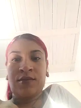 gabii hardy online show from January 11, 11:15 am