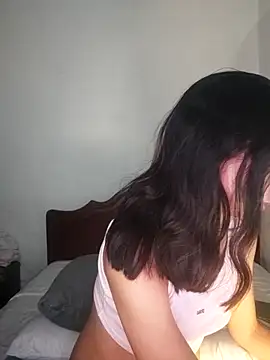 Vale stone  online show from December 3, 7:11 am