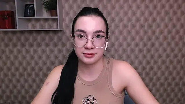 Snapshot of MiraBabe_ chatting on September 23, 9:51 am MiraBabe  online show from September 23, 9:51 am