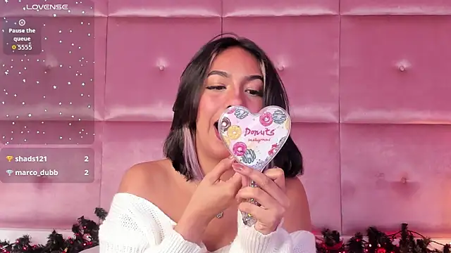 RouseWhitte online show from December 17, 4:11 pm