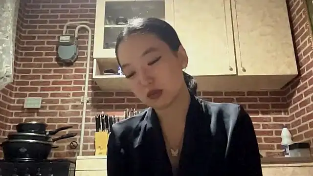 Snapshot of EmmaLeexth chatting on September 19, 5:12 pm EmmaLeexth online show from September 19, 5:12 pm