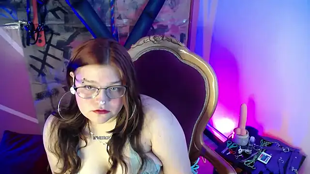 Snapshot of Miilaa___ chatting on October 15, 7:27 pm Miilaa    online show from October 15, 7:27 pm