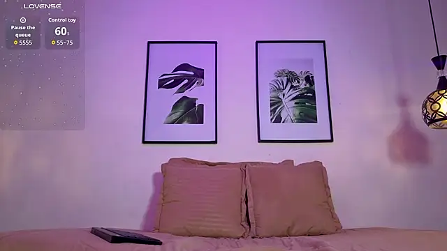 afrodita aares online show from February 7, 7:40 pm