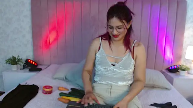 ZiaStorm online show from October 9, 12:53 pm