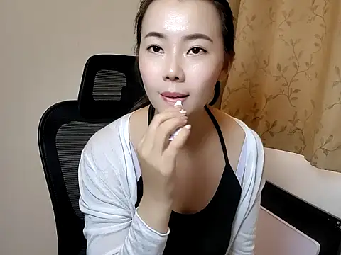sallycui online show from September 27, 3:25 am