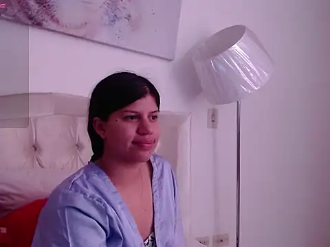 Arianaskyblue online show from November 1, 6:56 pm