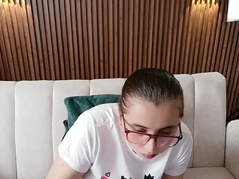 dirty feelena online show from December 20, 7:29 pm