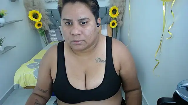 hotlesby valery online show from October 7, 7:29 pm