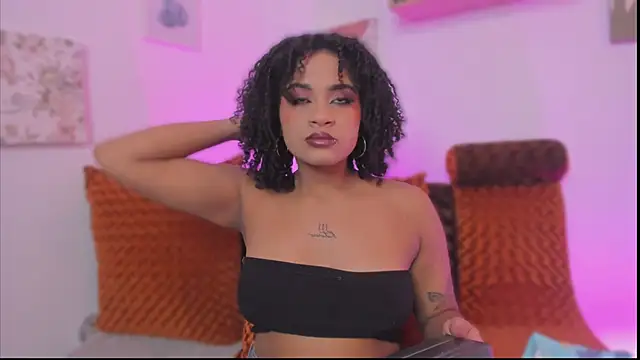 camilafoox7 online show from December 5, 3:28 am