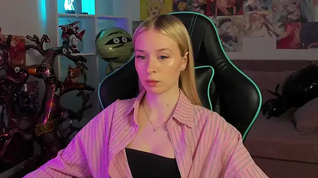 MiaGraces online show from November 4, 5:18 pm