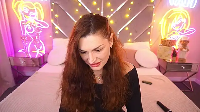 EllaGoldenn online show from January 9, 10:03 pm