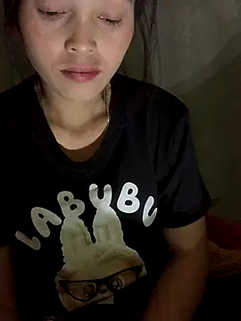 Halyy xx online show from November 3, 7:12 am