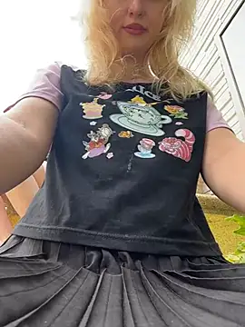 RonnieKiss online show from February 8, 9:24 am