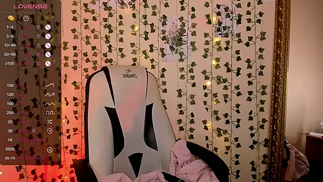 LinaBlossom  online show from February 5, 8:39 am