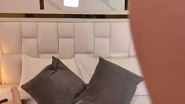 samanthaa sm online show from December 14, 11:38 am