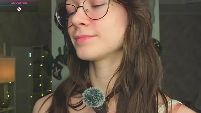 ReneeLippeatt online show from January 9, 7:40 pm