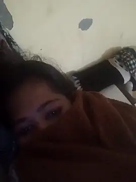 Snapshot of Mansi01 chatting on October 28, 3:01 am Mansi01 online show from October 28, 3:01 am