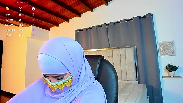 kalila latif online show from November 30, 3:00 am