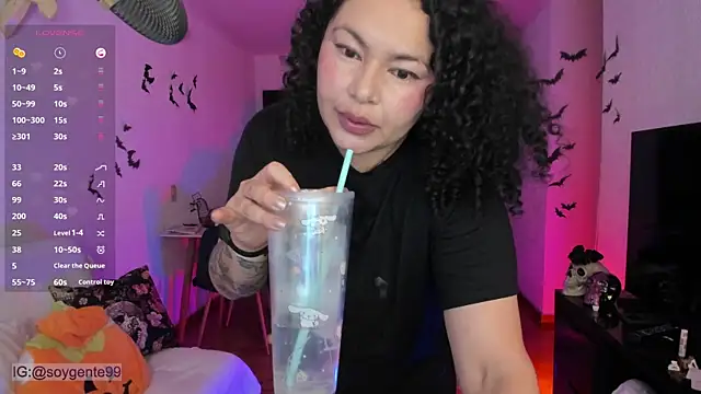 Chubby Licius online show from October 25, 12:29 am