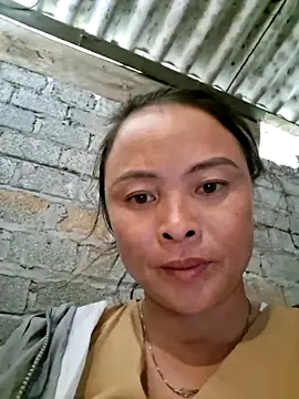 xuxulovezz online show from October 10, 5:34 am