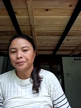 xuxulovezz online show from October 29, 5:01 am