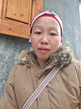 helenzz online show from November 9, 3:13 am