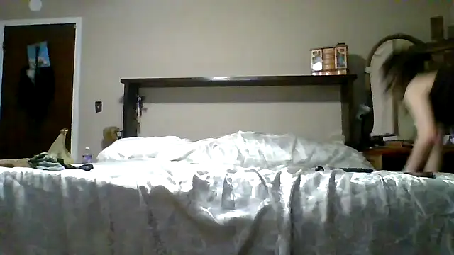 brunettebabexo3 online show from November 26, 3:18 am