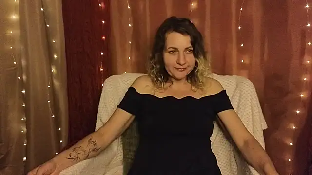 Snapshot of silvaraNoir chatting on September 24, 7:13 pm silvaraNoir online show from September 24, 7:13 pm